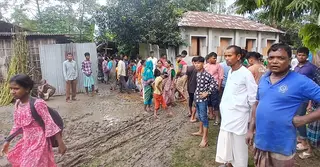 ঠাকুরগাঁওয়ে বজ্রপাতে বাবা-ছেলের মৃত্যু